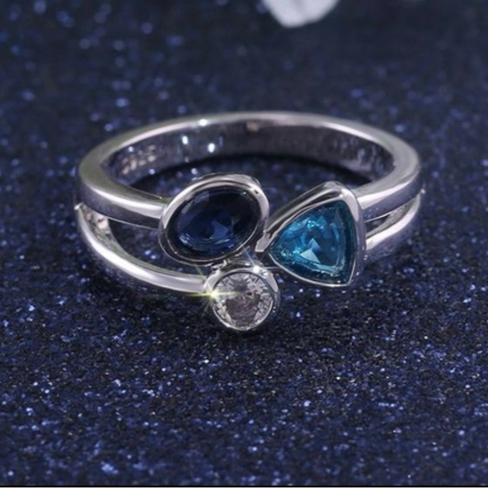 NWT Silver Plated Natural Topaz & White Sapphire Ring Multiple Sizes Available! - Picture 3 of 6